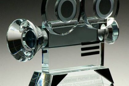 Statuetka szklana - kamera